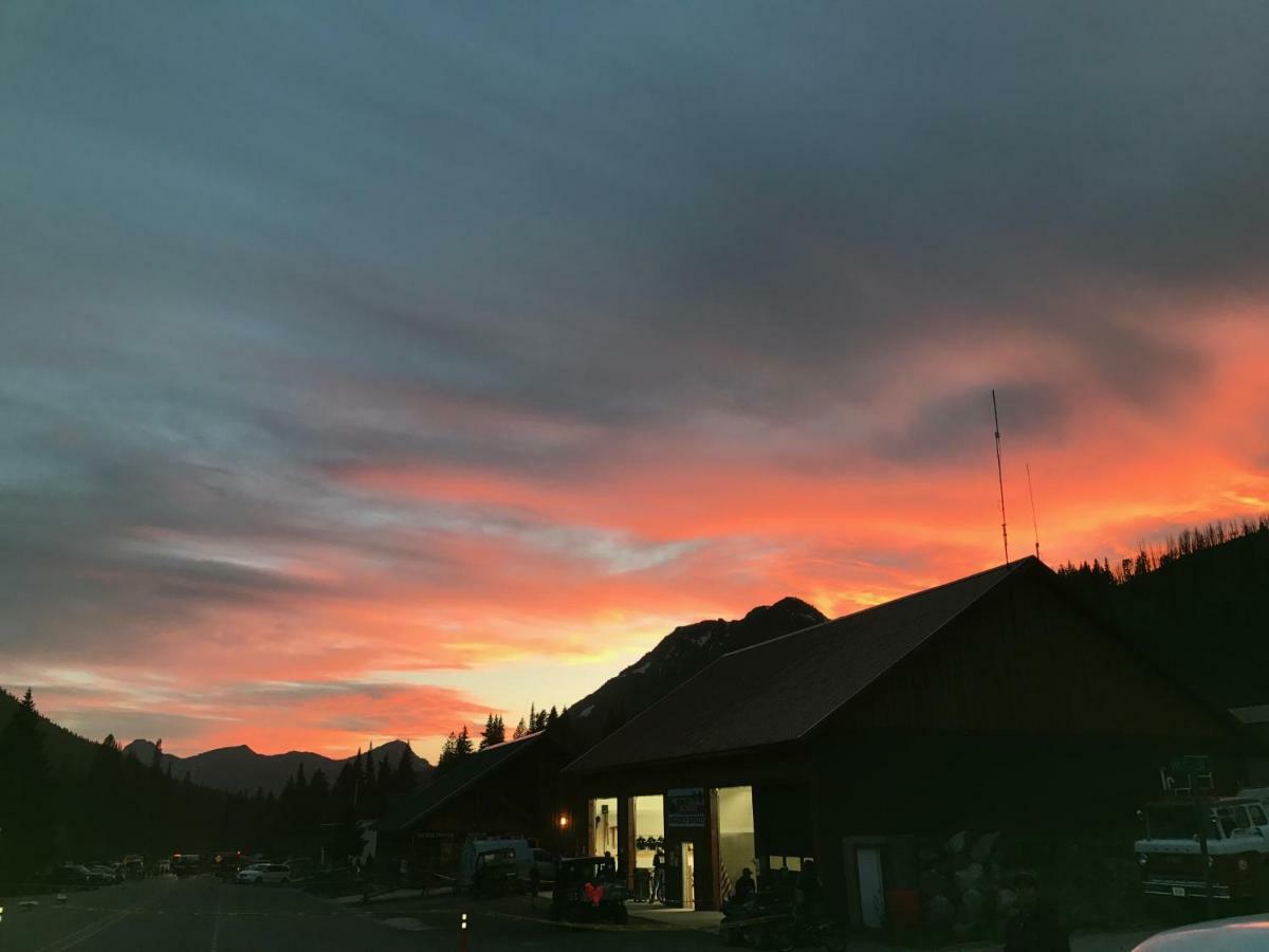 Hotel Elk Horn Cooke City